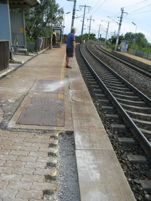 Renovierung der Bahnsteigkanten, Foto 13